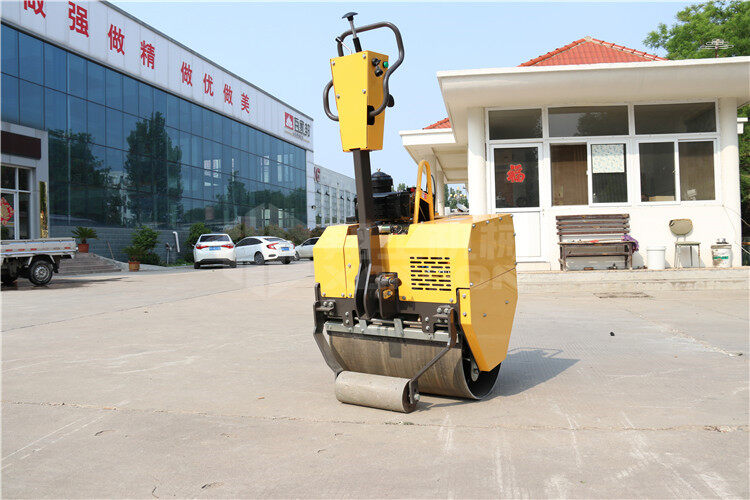 天氣轉冷,小型壓路機為什么會(huì )出現不能啟動(dòng)的情況？