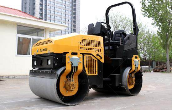 購買(mǎi)小型壓路機，用戶(hù)會(huì )擔心哪些問(wèn)題，總結！