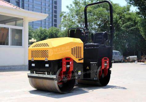 壓路機型號多？根據工程量選擇準沒(méi)錯